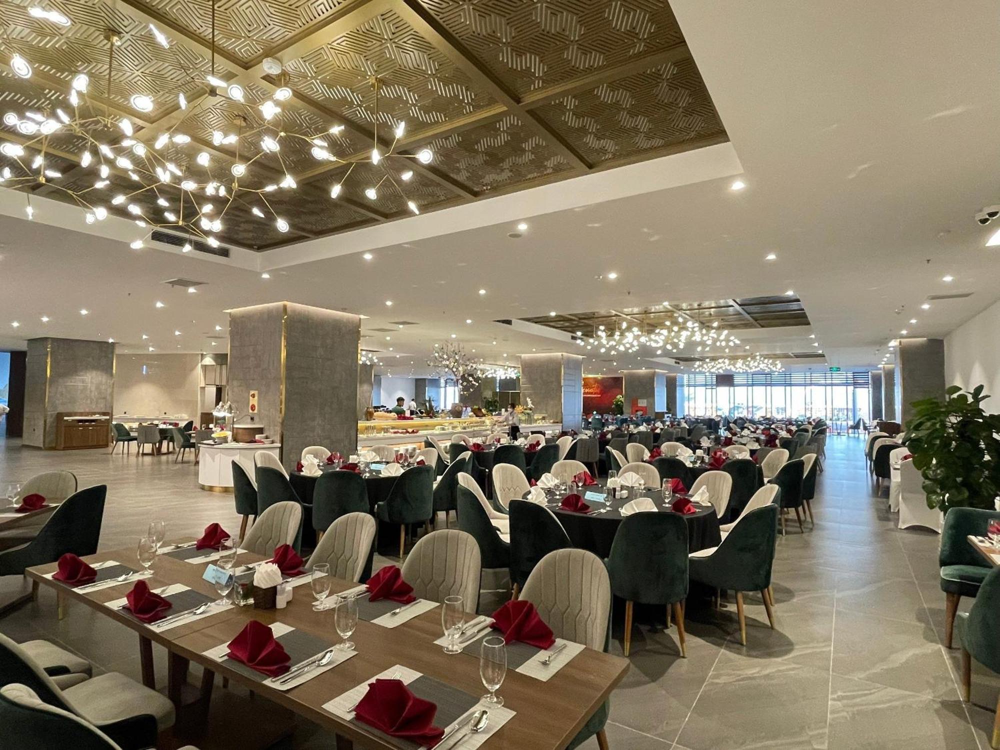 Muong Thanh Luxury Ha Long Centre II Buitenkant foto